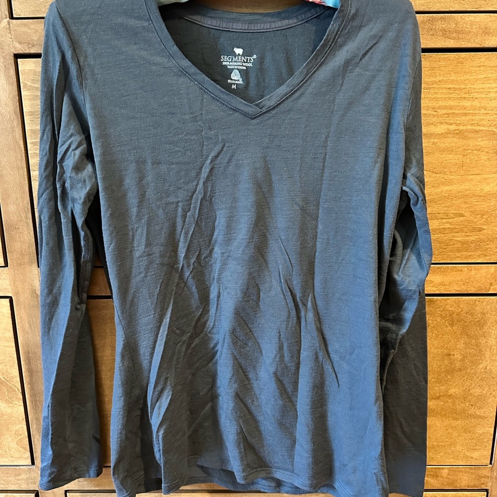 Merino Wool Women's Gray V-Neck Top